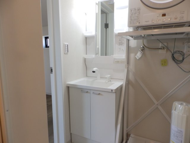 アムール畑原通の独立洗面台