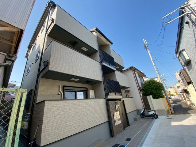 アムール畑原通の外観