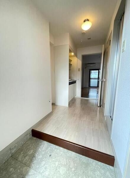 サンハイツ雅の玄関