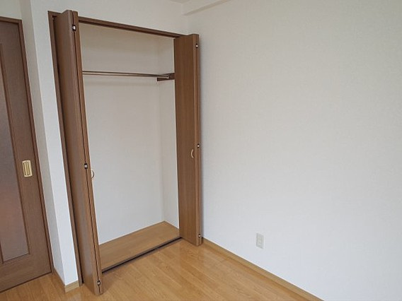 パル住吉の収納