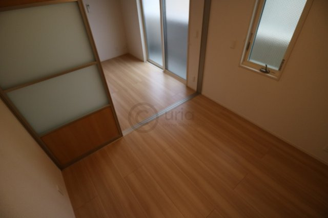 D-room灘北通の洋室