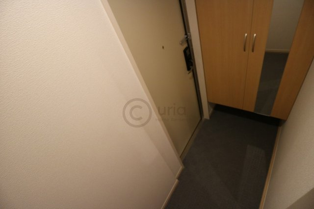 D-room灘北通の玄関