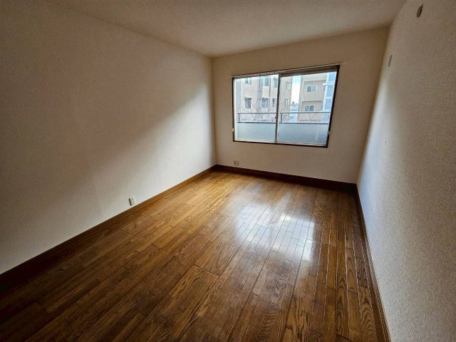 レジデンシャル芦屋の居間・リビング