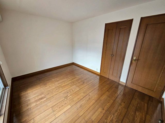 レジデンシャル芦屋の居間・リビング