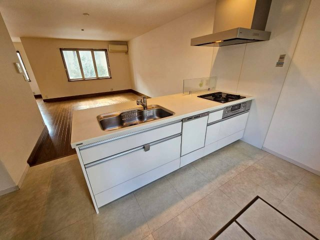 レジデンシャル芦屋のキッチン