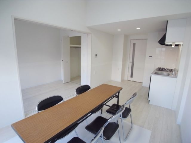 サニーコート神戸下山手の居間・リビング