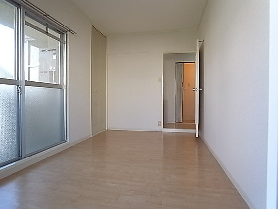 フォルム高羽の洋室