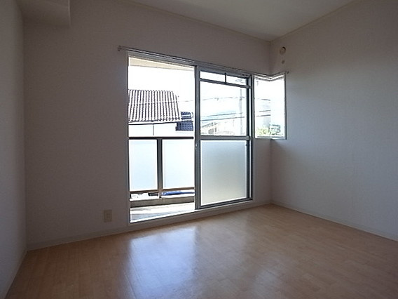 フォルム高羽の洋室