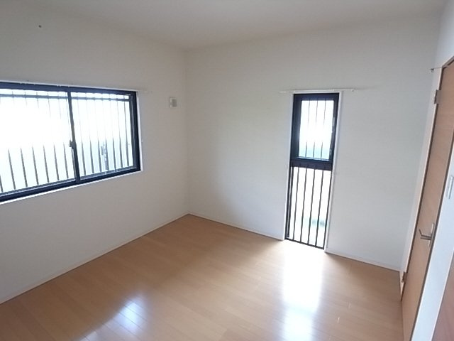 リブレ御影の洋室