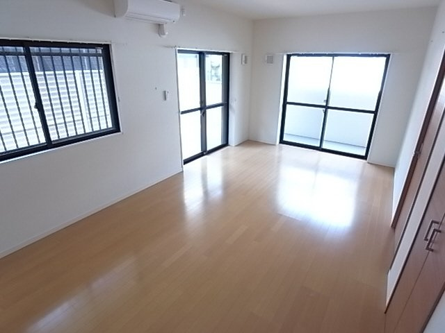 リブレ御影の居間・リビング