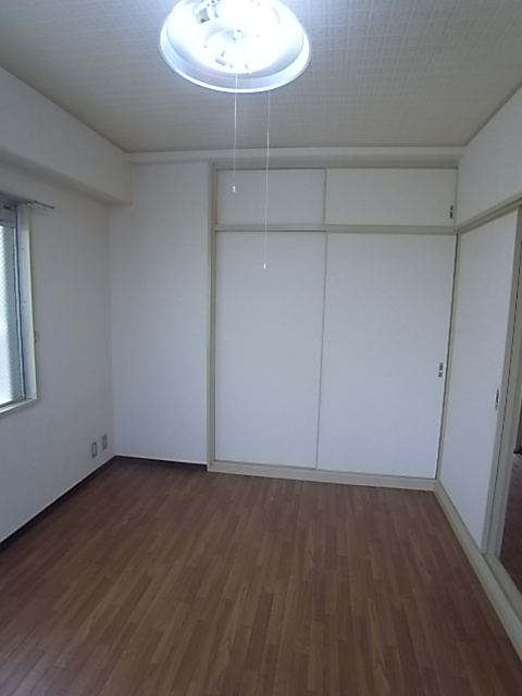 宮崎マンションの居間・リビング