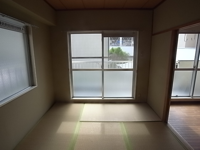 宮崎マンションの和室