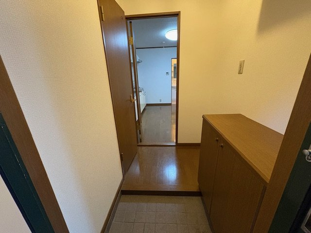 プランドール安田の玄関