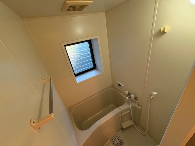 プランドール安田の浴室