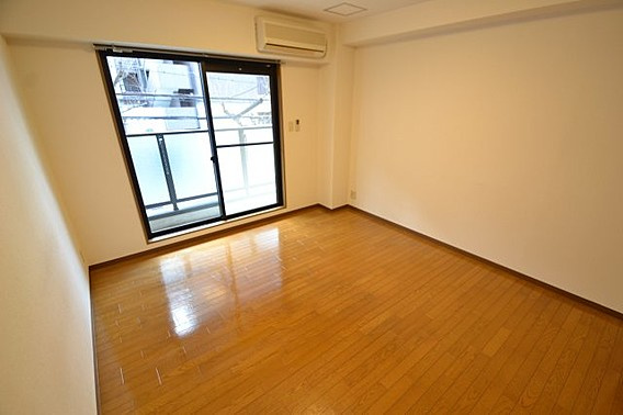 リーベン美幸の居間・リビング