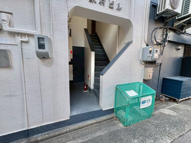 木村ビルのエントランス