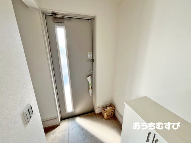 春日井市下津町1期(全2棟)の玄関