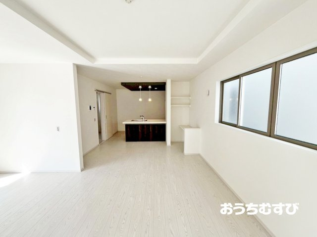 春日井市下津町1期(全2棟)の居間・リビング