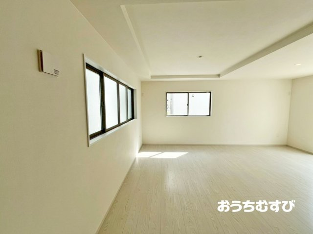 春日井市下津町1期(全2棟)の居間・リビング