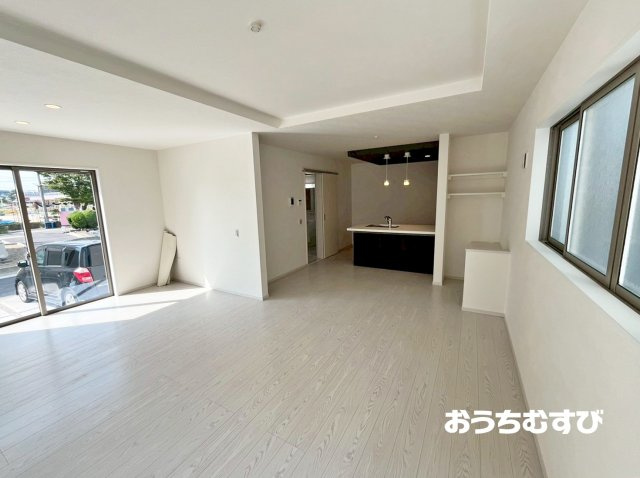 春日井市下津町1期(全2棟)の居間・リビング