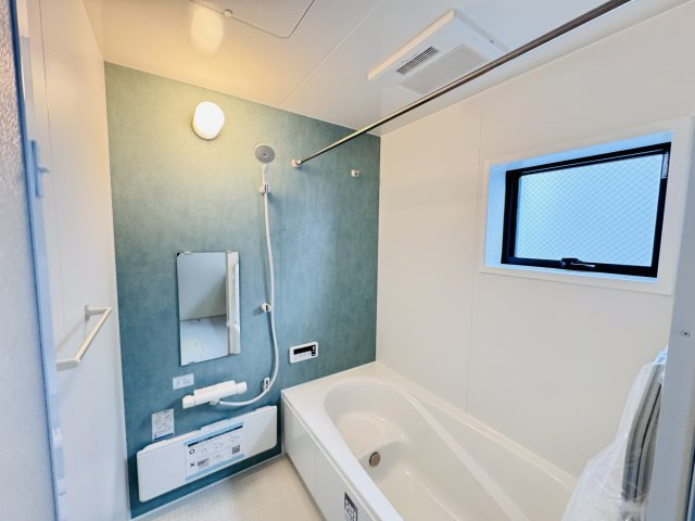 三郷市彦糸１丁目新築戸建の浴室|手元で水流切り替えシャワーヘッド