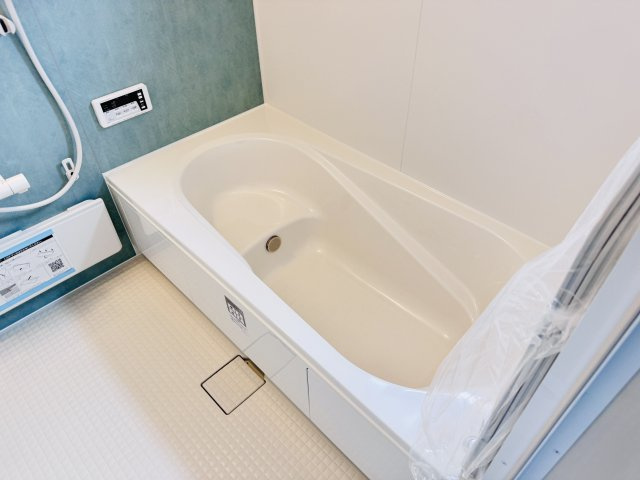 三郷市彦糸１丁目新築戸建の浴室|足を伸ばせる広々浴槽で毎日リラックス♪