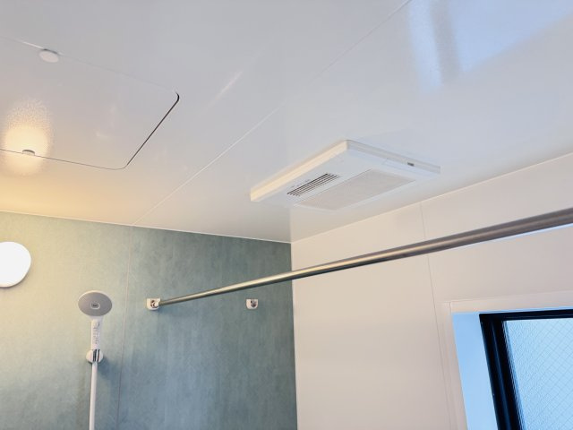 三郷市彦糸１丁目新築戸建の冷暖房・空調設備|雨の日も安心の浴室乾燥機つき