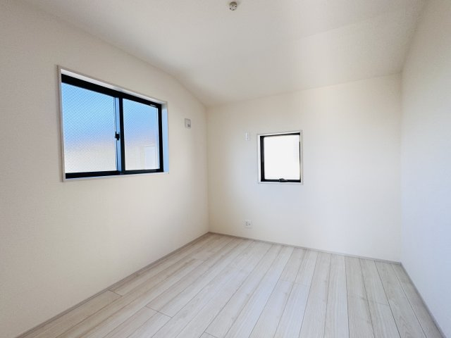 三郷市彦糸１丁目新築戸建の洋室|5.25帖洋室