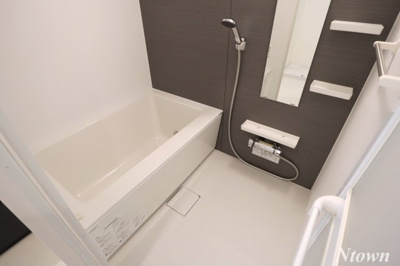 【浴室】 | THE CROSS | お風呂で日々の疲れを落としましょう