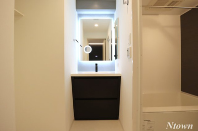 【独立洗面台】 | THE CROSS | 独立洗面台です