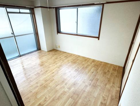 布引サイダーハイツの居間・リビング