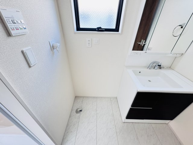 三郷市彦糸１丁目新築戸建のランドリースペース|洗濯機置き場・乾燥機用ガス栓つき