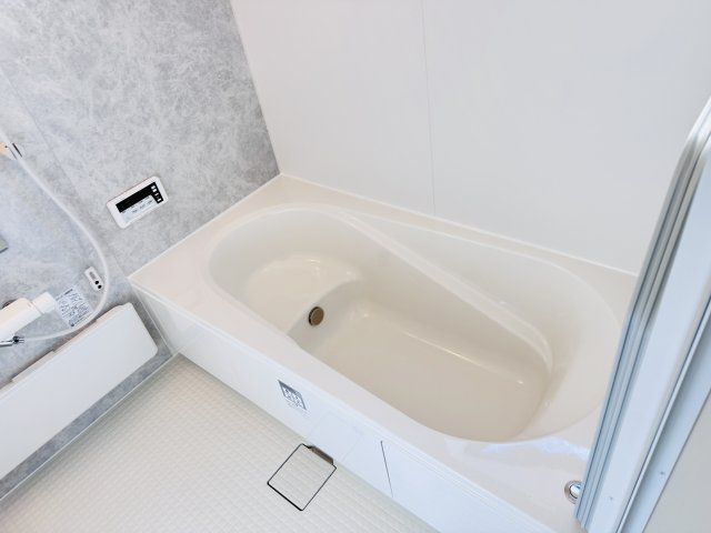 三郷市彦糸１丁目新築戸建の浴室|足を伸ばせる広々浴槽で毎日リラックス♪