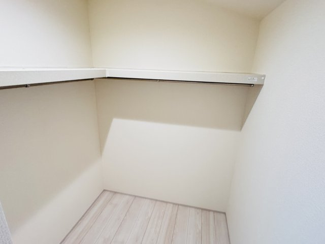 三郷市彦糸１丁目新築戸建の収納|6帖洋室・ウォークインクローゼット