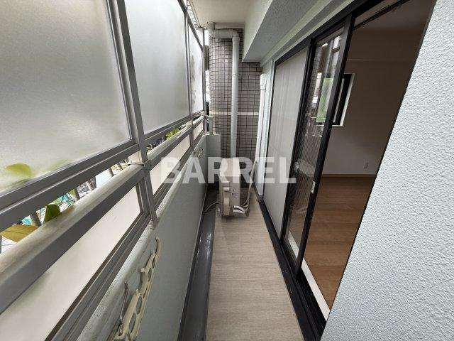 ヨルム稲津のバルコニー