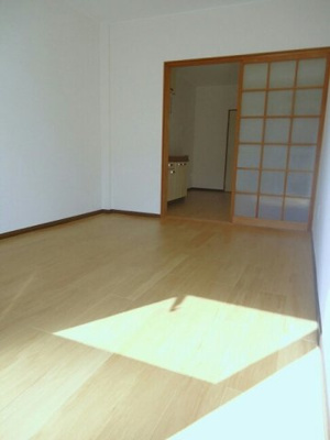 【居間・リビング】 | シティハイツ一成Ａ