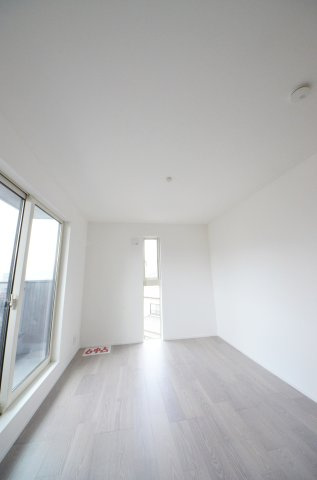 鹿籠2丁目の洋室|全居室収納スペース有、お部屋が広く綺麗に使えます