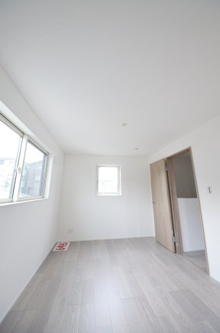 鹿籠2丁目の洋室|全居室収納スペース有、お部屋が広く綺麗に使えます