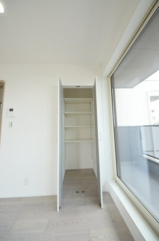 鹿籠2丁目の収納|リビングにも収納スペースがあります