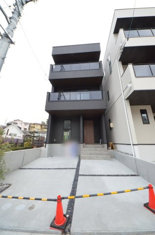 鹿籠2丁目の外観|JR向洋駅徒歩14分
駐車は2台可能です