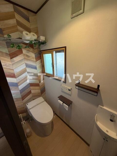 ＫＡＭＩＹＡＭＡ　ＴＨＲＥＥのトイレ