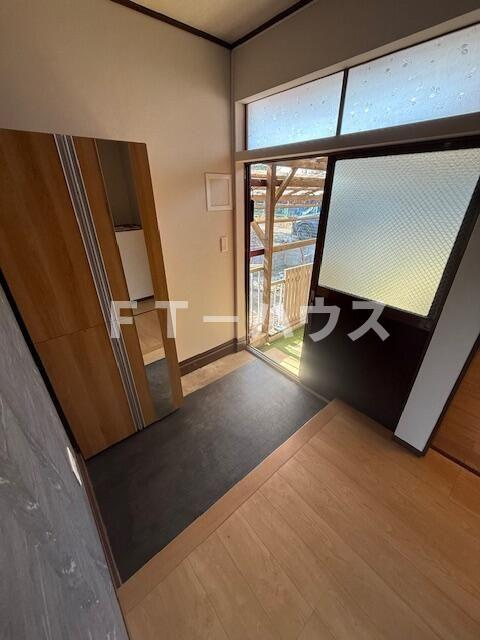 ＫＡＭＩＹＡＭＡ　ＴＨＲＥＥの玄関
