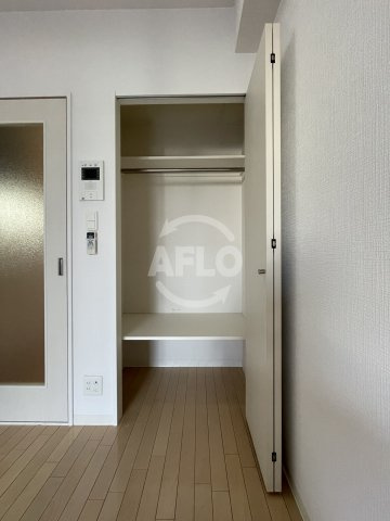 オリエンタル靱本町の収納|オリエンタル靭本町　クローゼット