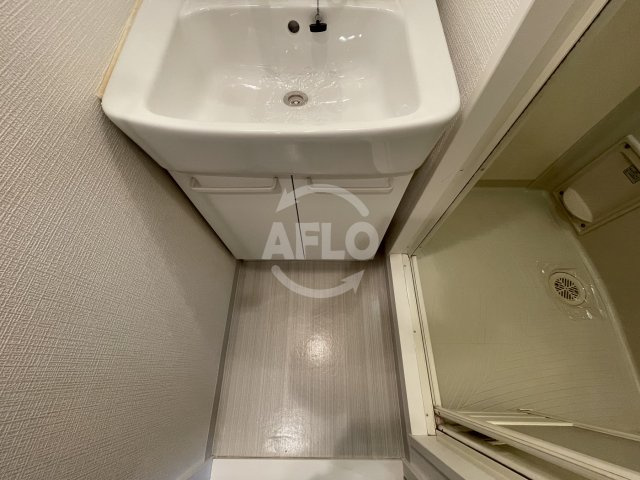 オリエンタル靱本町の洗面所|オリエンタル靭本町　脱衣所