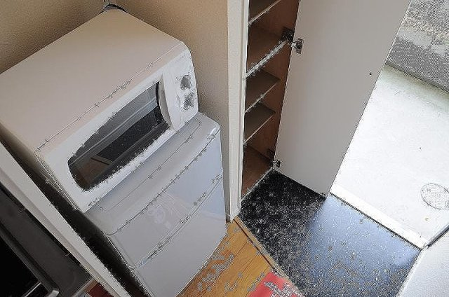 レオパレスサンライズの玄関