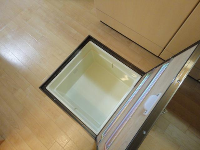 フルハウスＡ棟の収納|床下収納