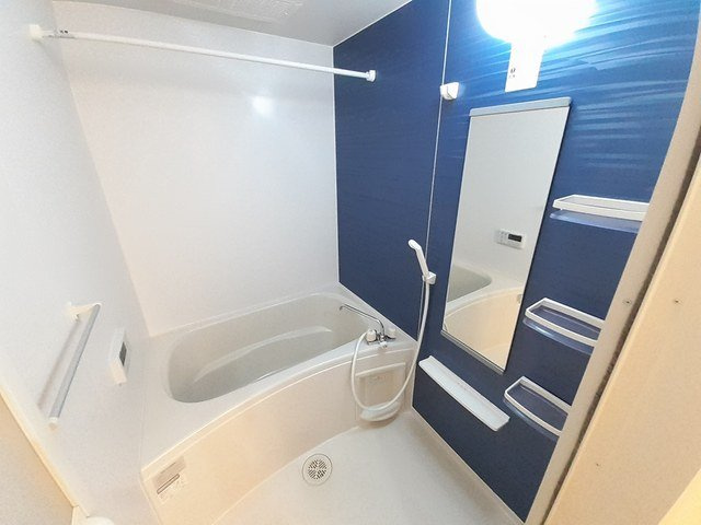 メゾン・ド・キャッスルの浴室