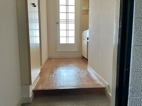 レオパレス姫路の玄関