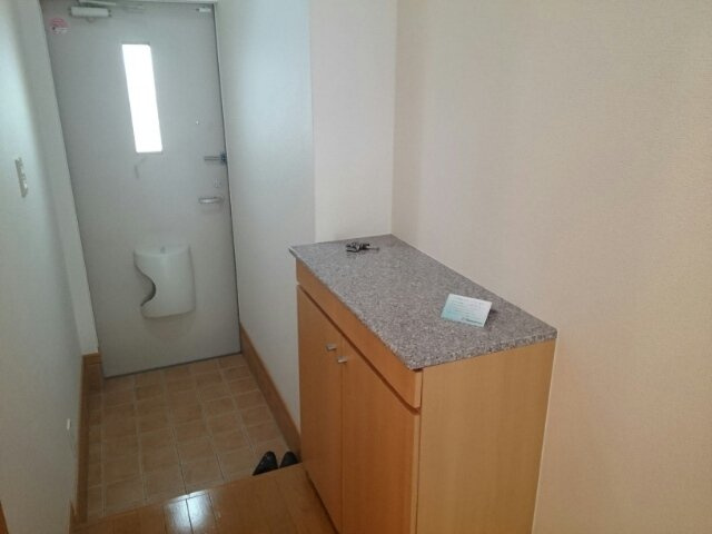 ブルーメ野里Ｃの玄関