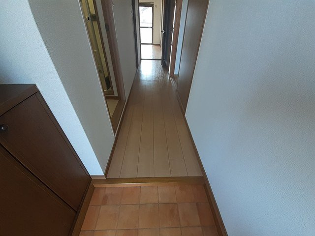 エルタウンの玄関